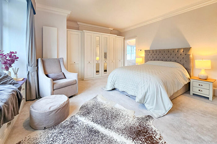 6 Bedroom Detached House For Sale In Brunswick Drive, Harrogate, HG1