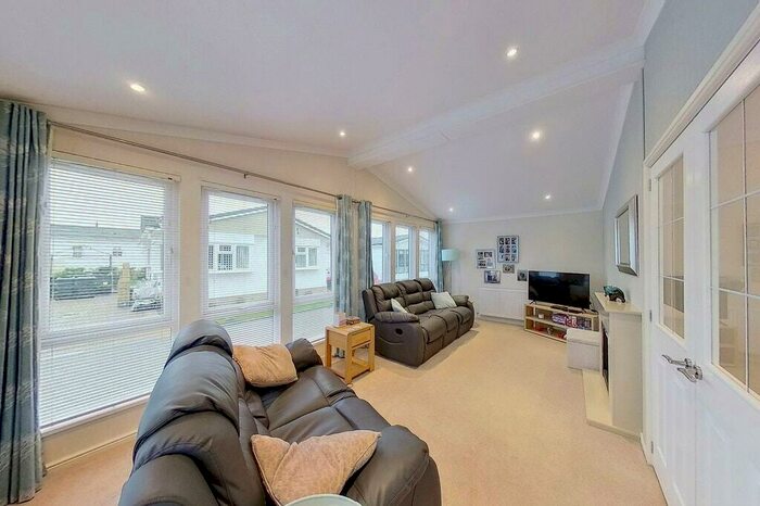 2 Bedroom Park Home For Sale In Wisteria Way, Herne Bay, CT6