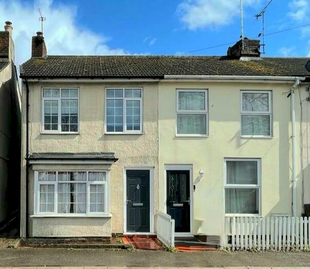 3 Bedroom House To Rent In Park Street, Aylesbury, HP20