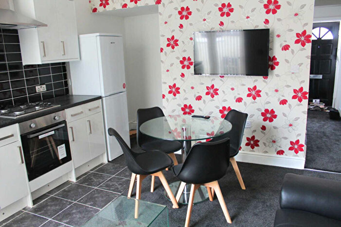 4 Bedroom House To Rent In Ventnor Street, Salford, M6