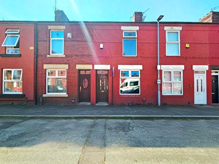 3 Bedroom Terraced House To Rent In Pinnington Road, Gorton, Manchester, M18