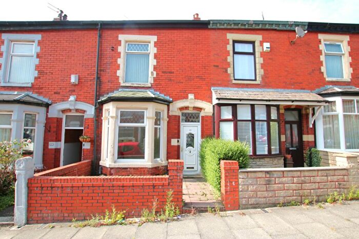 3 Bedroom Terraced House For Sale In Lynthorpe Road, Old Infirmary Area, Blackburn, BB2