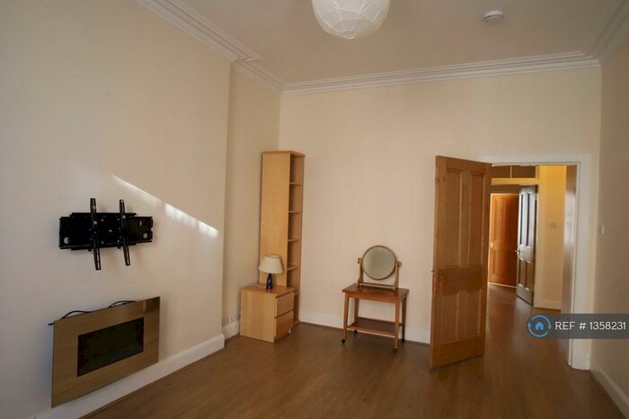 2 Bedroom Flat To Rent In Halmyre Street, Edinburgh, EH6