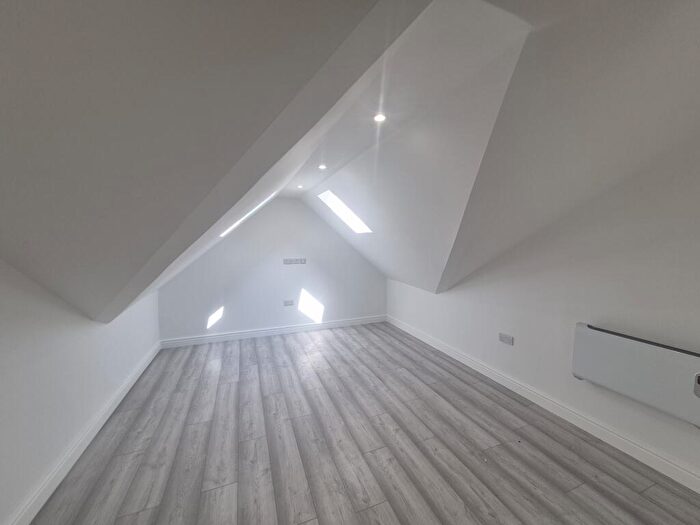 2 Bedroom Flat To Rent In Flat, Peveril Street, NG7