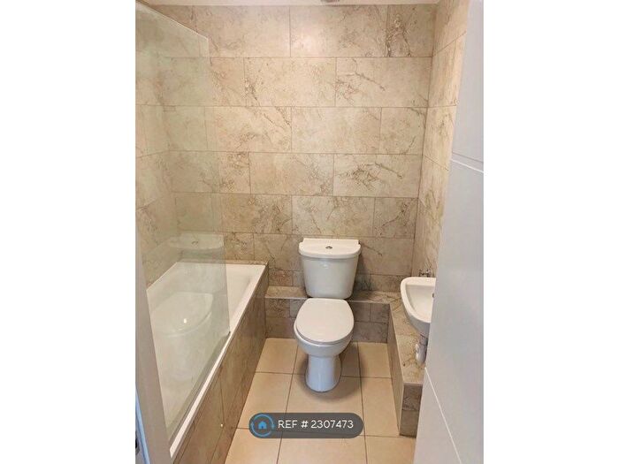 1 Bedroom Flat To Rent In High Street North, Dunstable, LU6