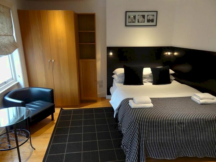 1 Bedroom Studio To Rent In Cartwright Gardens, Bloomsbury, London, WC1H