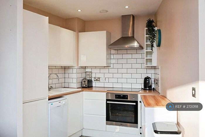 1 Bedroom Flat To Rent In Harry Zeital Way, London, E5