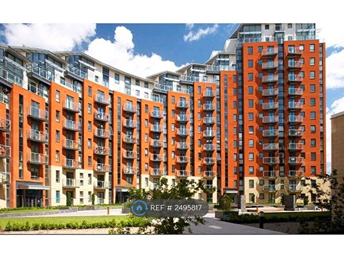 3 Bedroom Flat To Rent In Santorini, Leeds, LS12