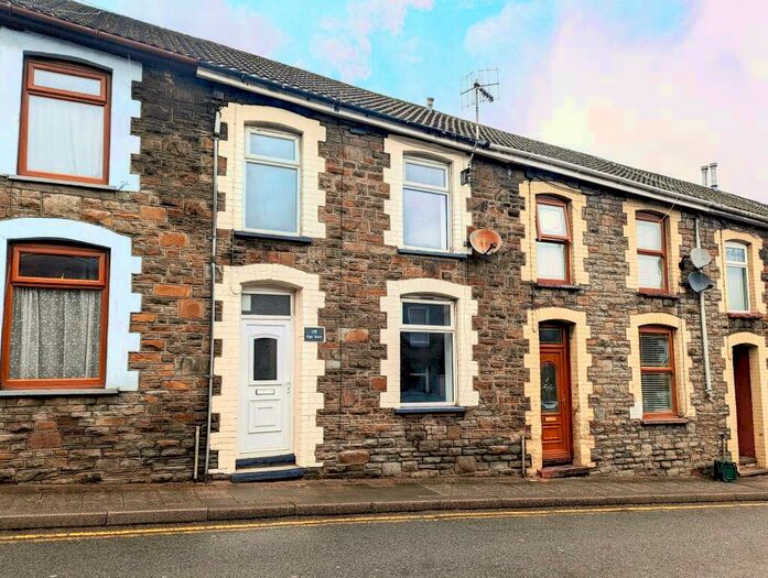 3 Bedroom Terraced House To Rent In High Street, Porth, CF39