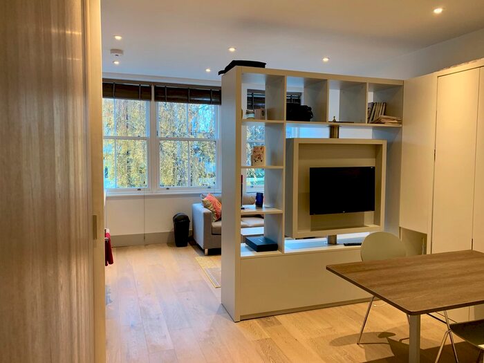 Studio To Rent In Abbeville Road, London, SW4
