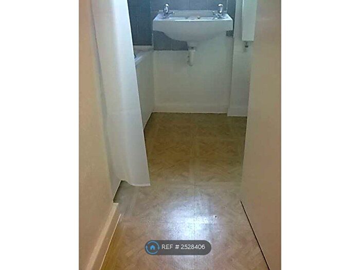 1 Bedroom Flat To Rent In Glimpsing Green, Erith, DA18