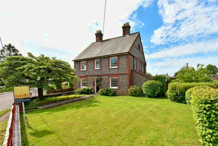 4 Bedroom Detached House To Rent In The Row, Lane End, High Wycombe, Buckinghamshire, HP14
