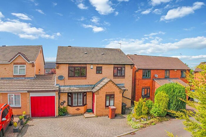 4 Bedroom Detached House For Sale In Glebe Field Chase, Wetherby, LS22