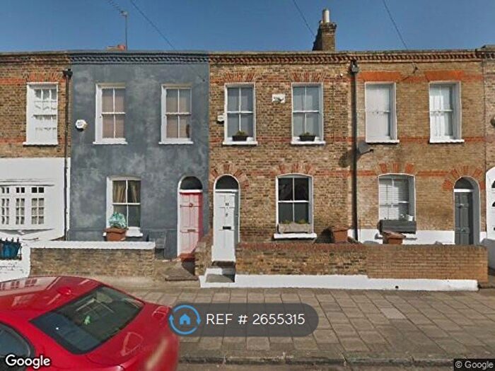 2 Bedroom Terraced House To Rent In London, London, E9