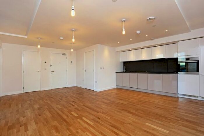 1 Bedroom Flat To Rent In Baltic Avenue Brentford, Epc C, TW8