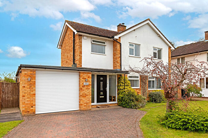 4 Bedroom Detached House For Sale In The Woodlands, Broom, SG18