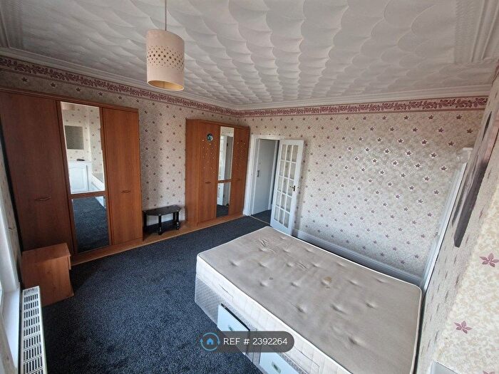 3 Bedroom Terraced House To Rent In Bentley Road, Doncaster, DN5