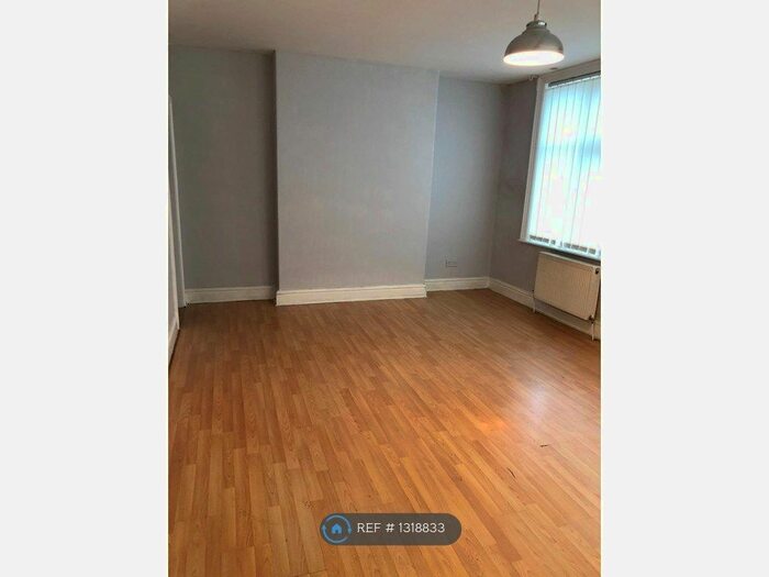 1 Bedroom Flat To Rent In Ashton Road, Denton, Manchester, M34