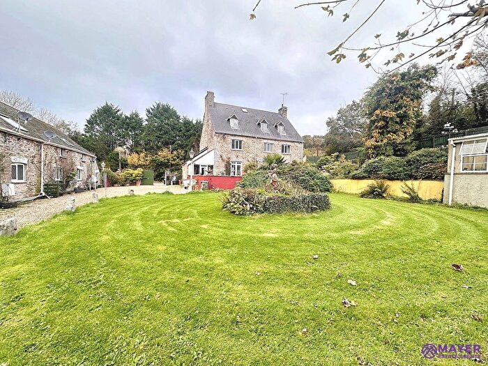 4 Bedroom Farmhouse For Sale In Efford Farm, Yealmpton, PL8