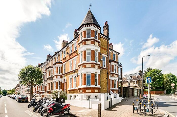 Studio To Rent In Oakhill Road, East Putney, SW15