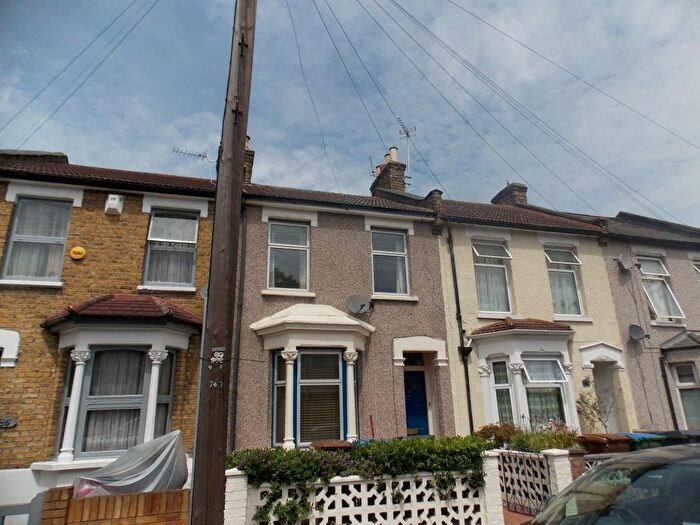 2 Bedroom Terraced House To Rent In Thorpe Road, Forest Gate, E7