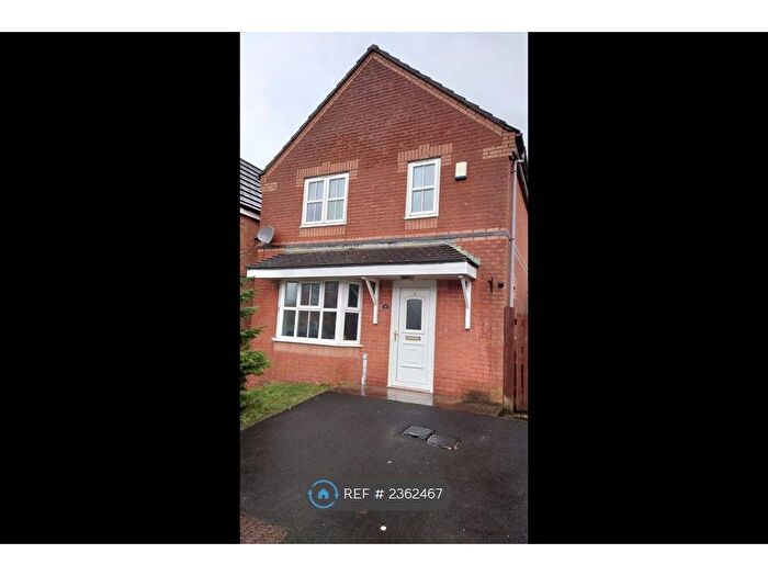 3 Bedroom Detached House To Rent In Epping Avenue, Accrington, BB5