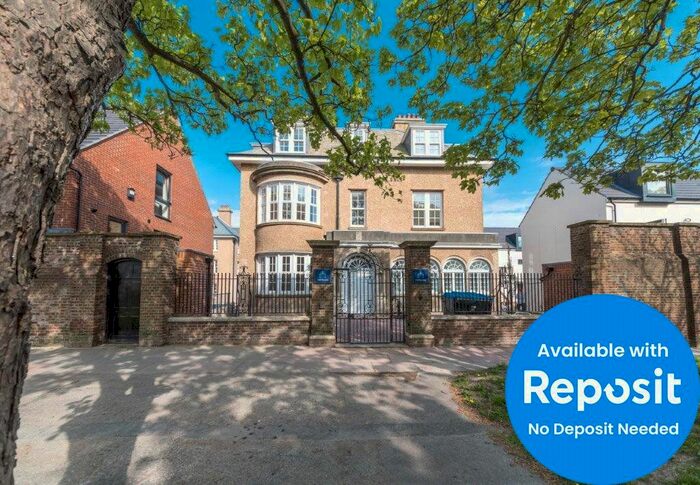 1 Bedroom Flat To Rent In St Augustines, The Lees, Bristol Gardens, East Sussex, BN2