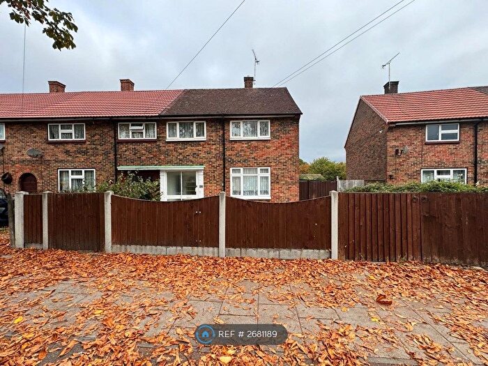 3 Bedroom End Terrace House To Rent In North Hill Drive, Romford, RM3