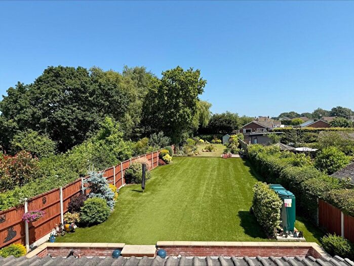 4 Bedroom Detached House For Sale In Stunning Home In Central Ormesby, NR29