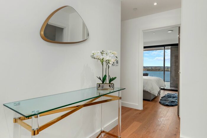 3 Bedroom Flat To Rent In Paget Place, Penarth, Penarth, CF64