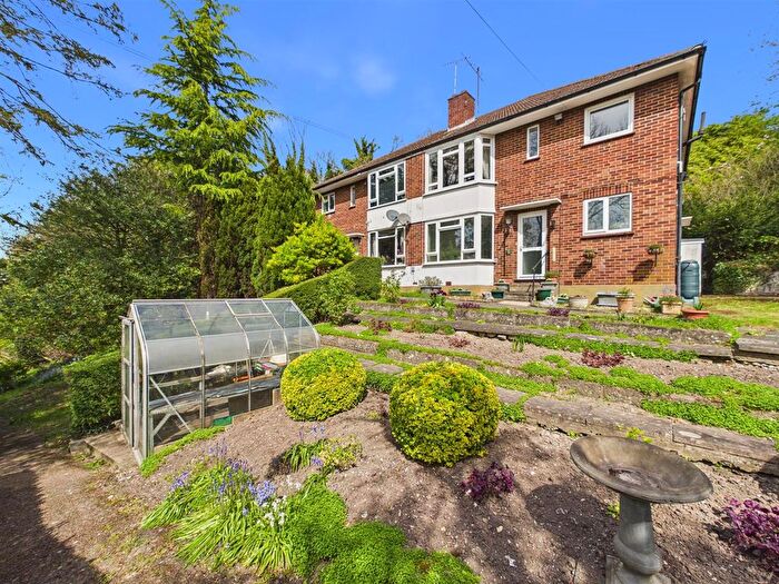 2 Bedroom Maisonette For Sale In Godstone Road, Kenley, CR8