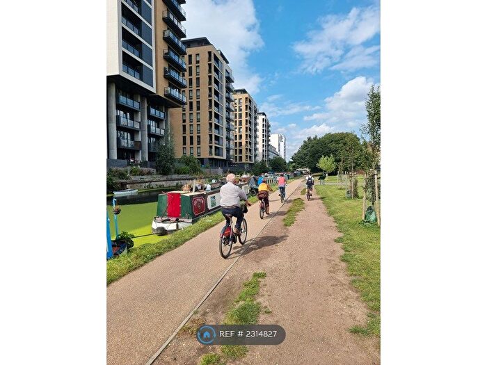 1 Bedroom Flat To Rent In Palmers Road, London, E2