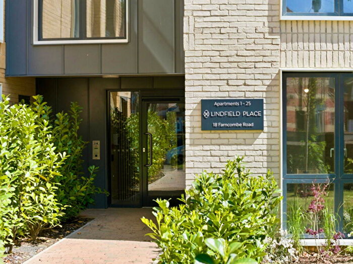2 Bedroom Apartment For Sale In Lindfield Place Farncombe Road, Worthing, BN11