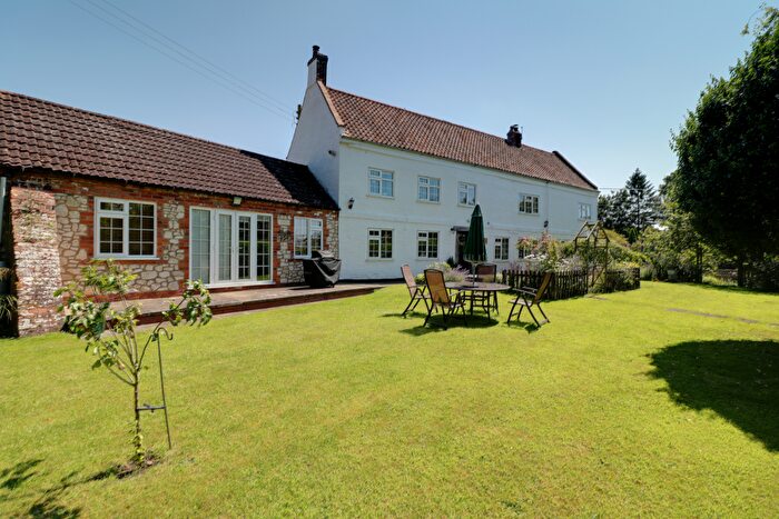 4 Bedroom Detached House For Sale In Main Street, Searby, Lincolnshire, DN38
