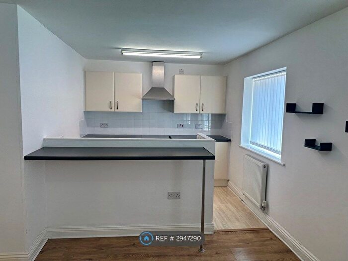 1 Bedroom Flat To Rent In Ellison St, Doncaster, DN8