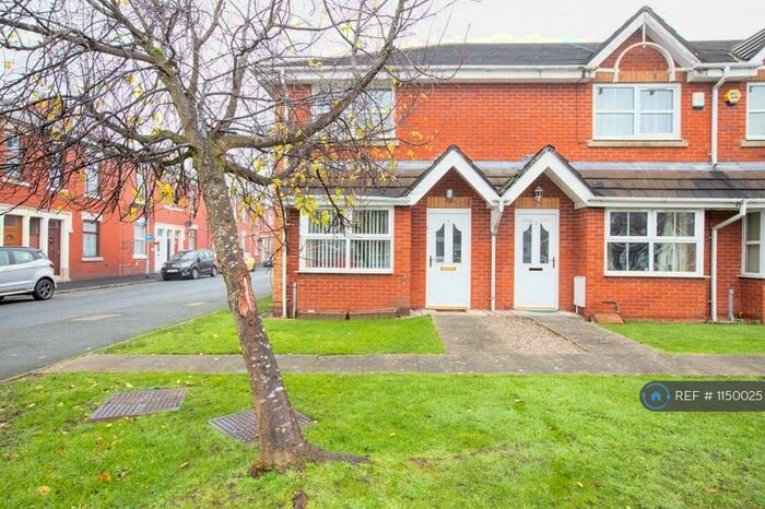 3 Bedroom End Of Terrace House To Rent In Ashley Mews, Ashton-On-Ribble, Preston, PR2