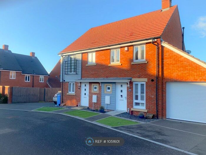 3 Bedroom Semi-Detached House To Rent In Gilmour Drive, Poole BH17