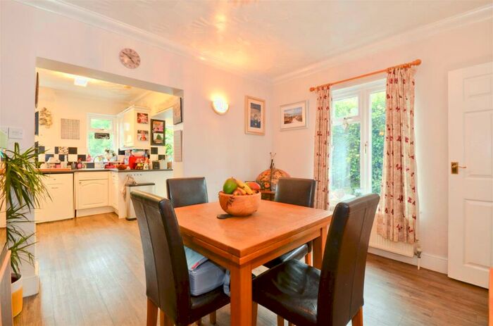 3 Bedroom Semi-Detached House For Sale In Porchfield, Isle Of Wight, PO30