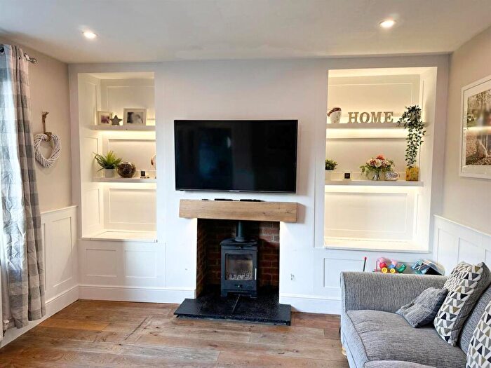 3 Bedroom Terraced House For Sale In Daisy Hill, Silsden, BD20