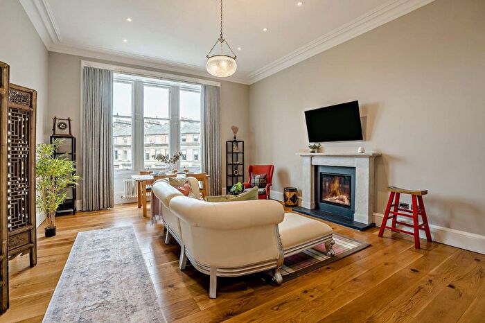 3 Bedroom Flat For Sale In Drumsheugh Gardens, Edinburgh, Midlothian, EH3