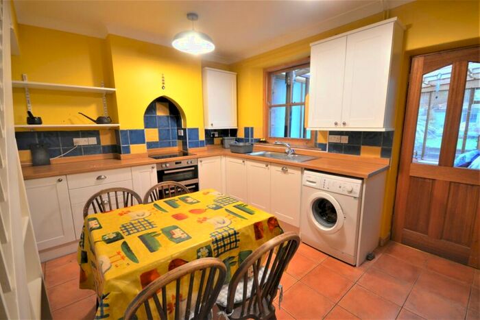 2 Bedroom End Of Terrace House To Rent In Mwrog Street, Ruthin, LL15