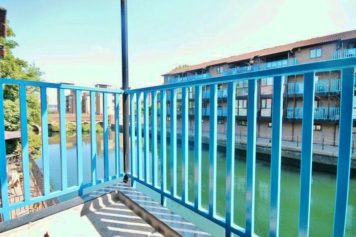 1 Bedroom Flat To Rent In Bridge House Quay, London, E14