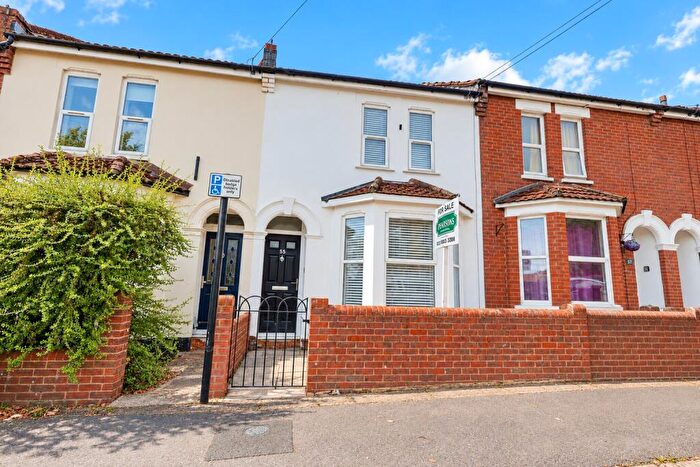 2 Bedroom Terraced House For Sale In Portswood, Southampton, SO17