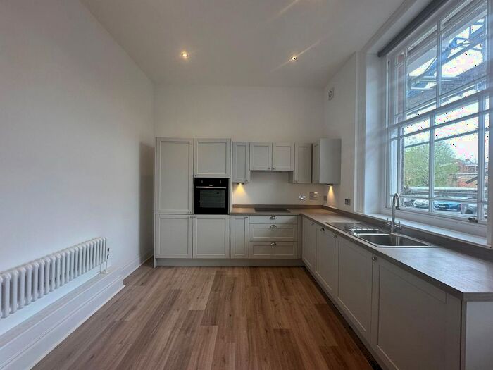 2 Bedroom Flat To Rent In St. Marys Gate, Derby, DE1