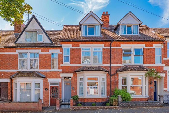 4 Bedroom Terraced House For Sale In - St Peters Avenue, Kettering, NN16