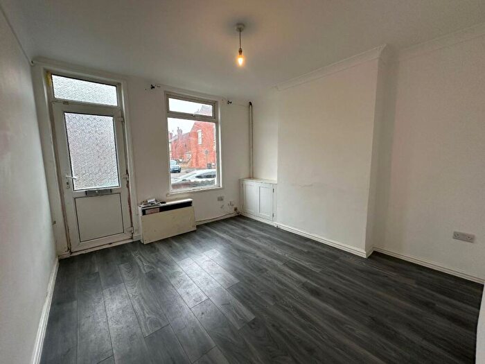 2 Bedroom Terraced House For Sale In Vernon Road, Nottingham, NG6