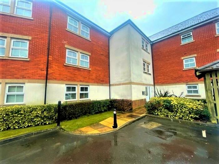 2 Bedroom Apartment To Rent In Rossby, Shinfield, RG2