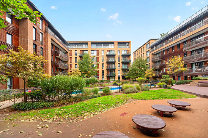 2 Bedroom Apartment To Rent In Albatross Way, London, SE16