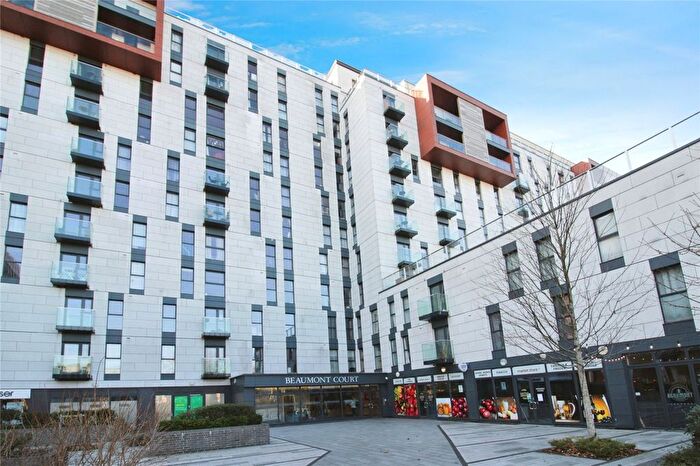 2 Bedroom Flat To Rent In Beaumont Court, Victoria Avenue, Southend On Sea, SS2