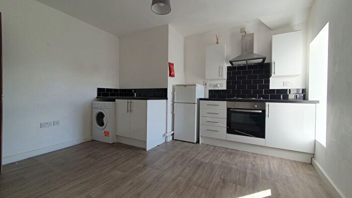 1 Bedroom Flat To Rent In Brook Street, Cardiff, CF11